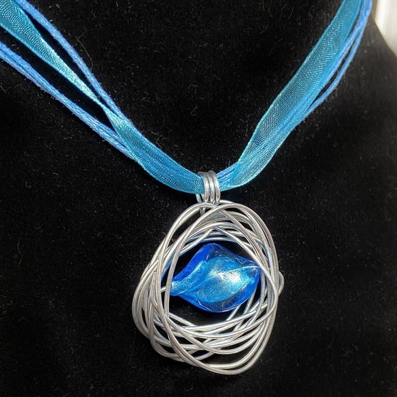 Stunning Blue Glass Twisted Bead Wire Wrapped Necklace Handcrafted by Artisan - Picture 4 of 7